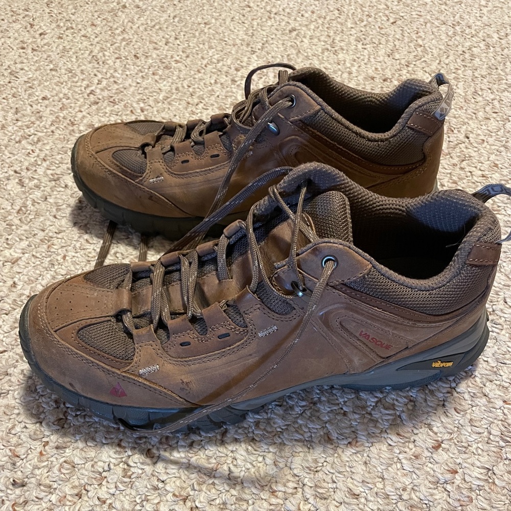 Men’s size 12 Vibram Vasque hiking boots